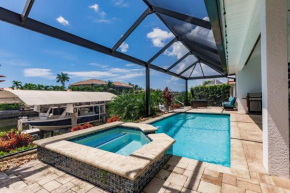 3BR Scenic Home in Marco l Pool l Hot Tub